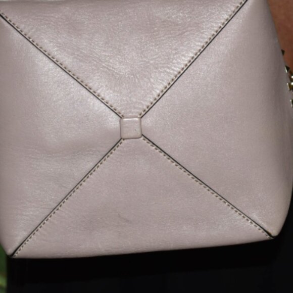 Valentino Garavani Rockstud Tan Lambskin Leather Tote Satchel Shoulder Handbag - Picture 5 of 8